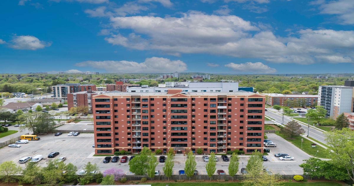 95 Baseline Road W London South