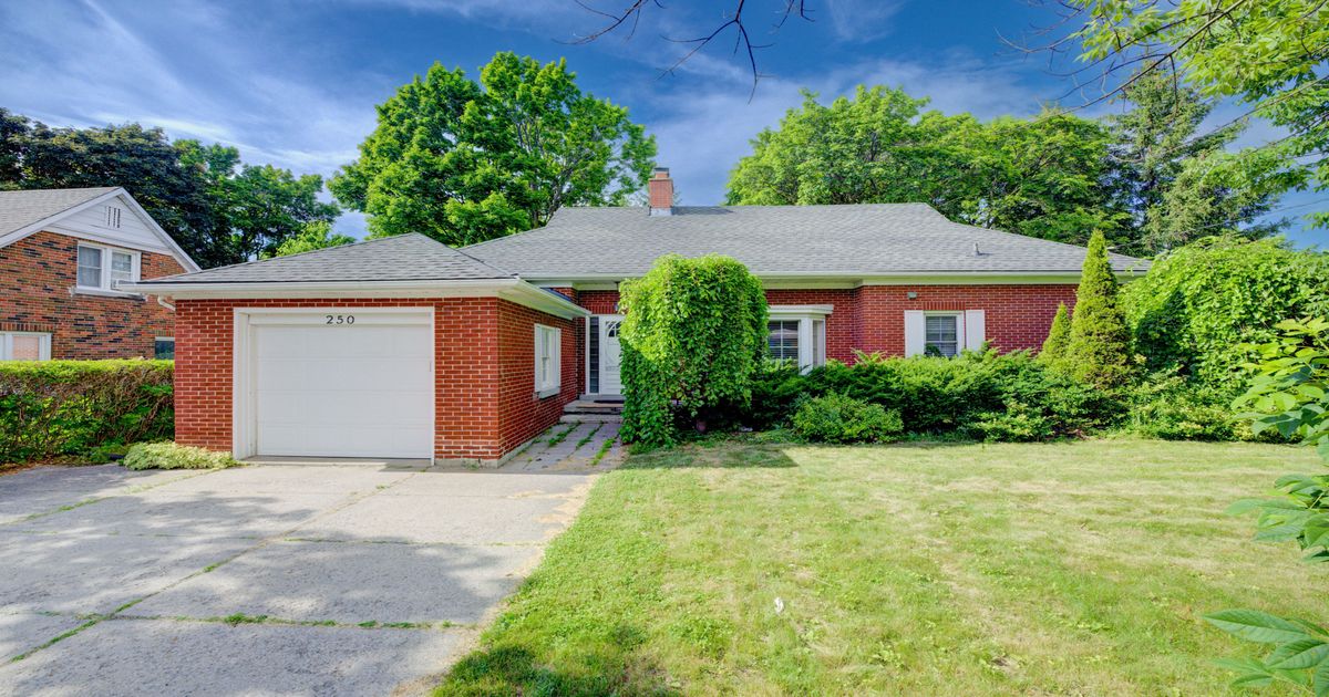 250 Bridgeport Road E Waterloo