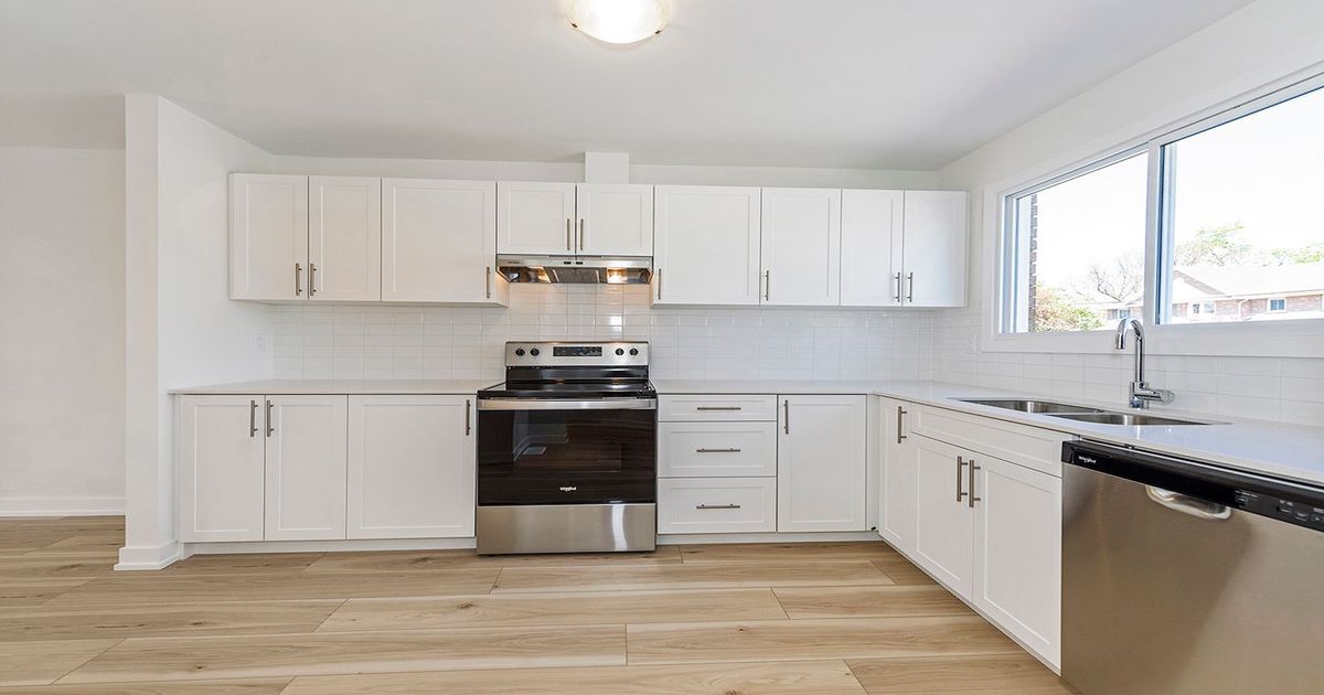20 Anna Capri Drive Hamilton