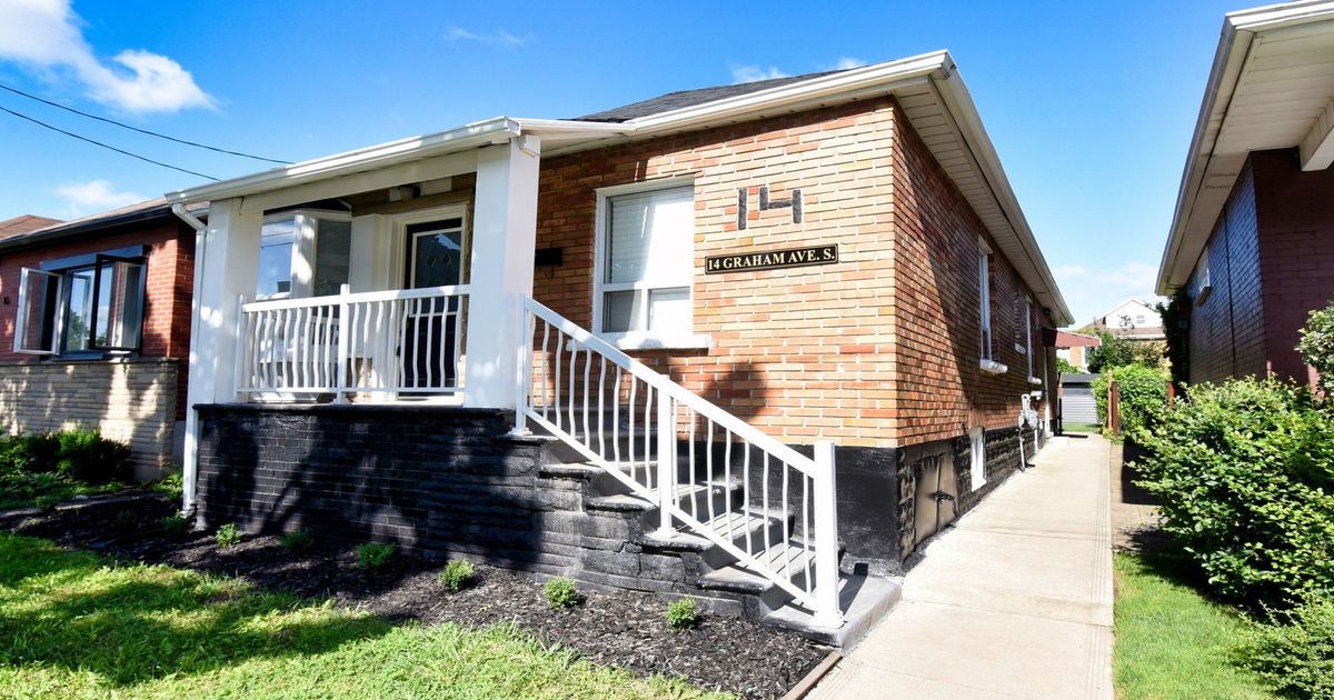 14 Graham Avenue S Hamilton