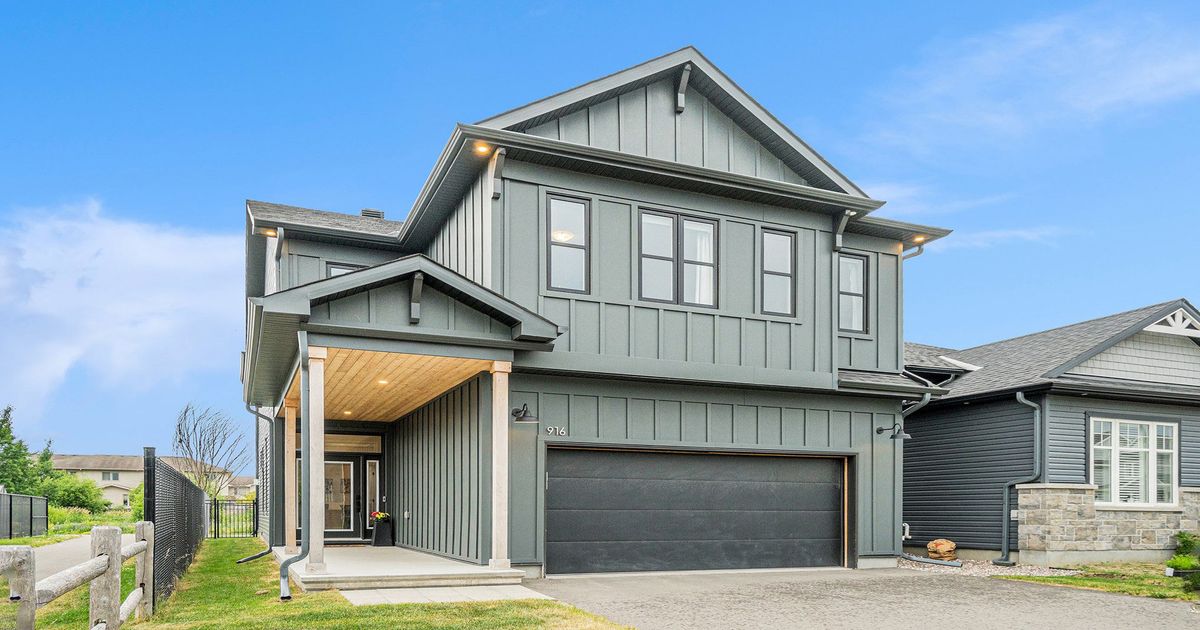 916 Socca Crescent Orleans - Cumberland and Area