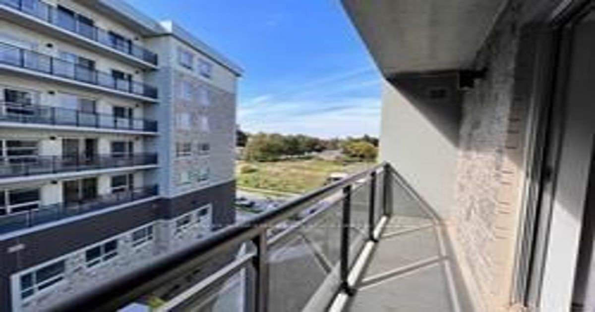 275 Larch Street Waterloo