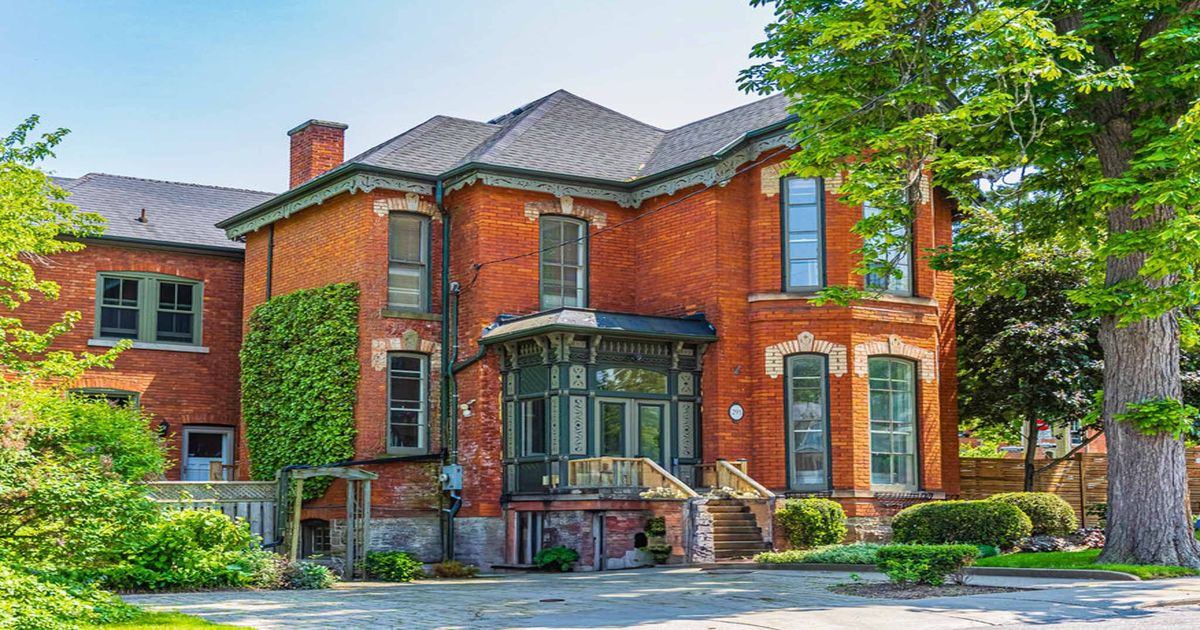 293 Park Street S Hamilton