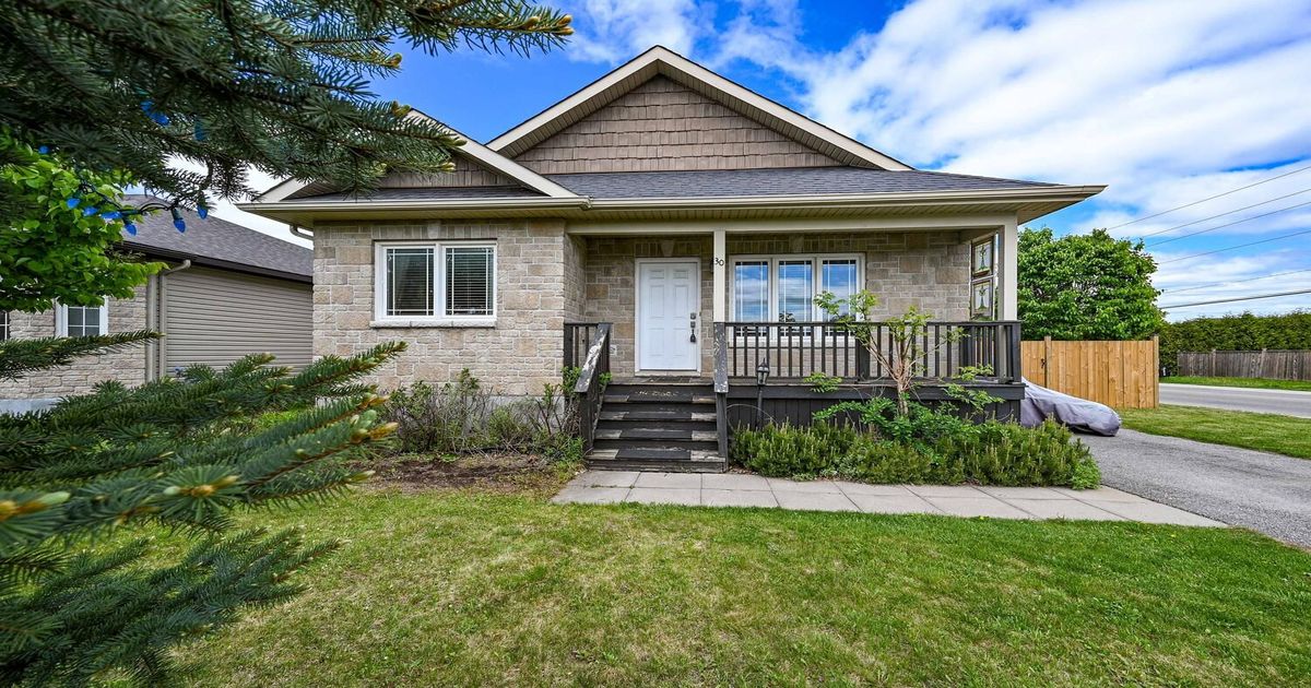 30 Lee Avenue Smiths Falls