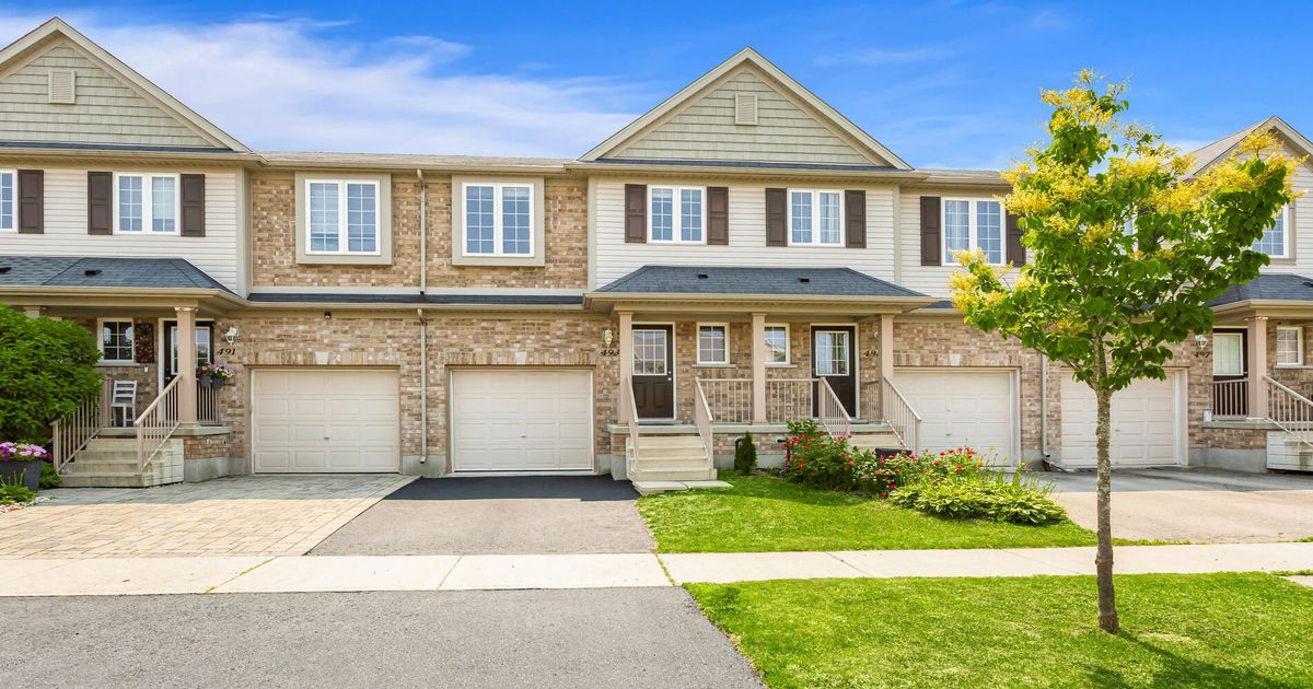493 Beaumont Crescent Kitchener