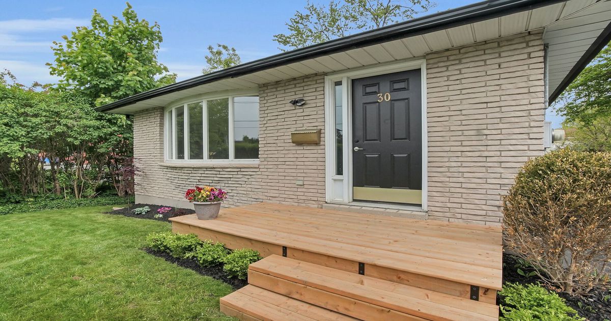30 Baseline Road E London South