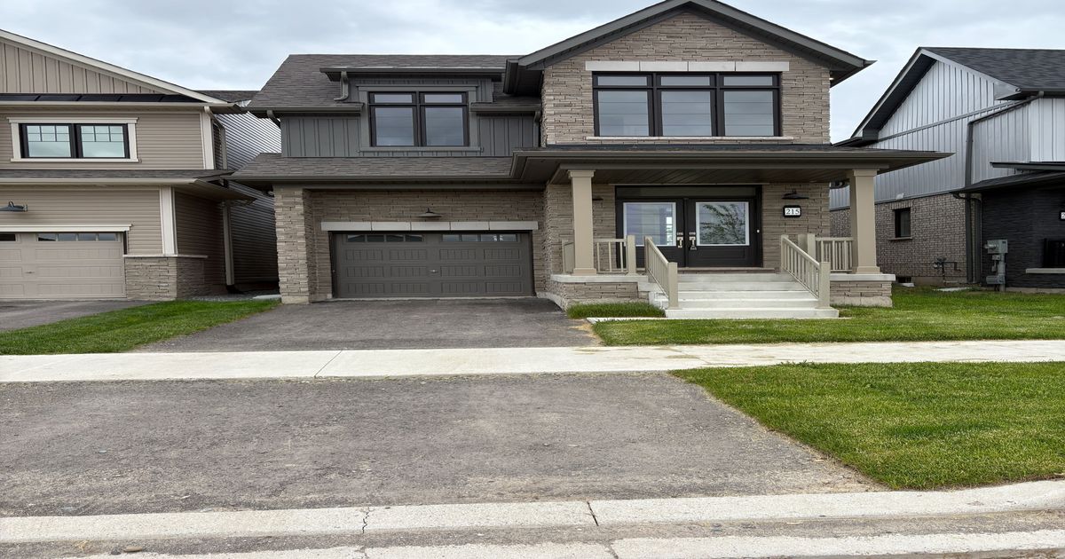 215 Aviron Crescent Welland