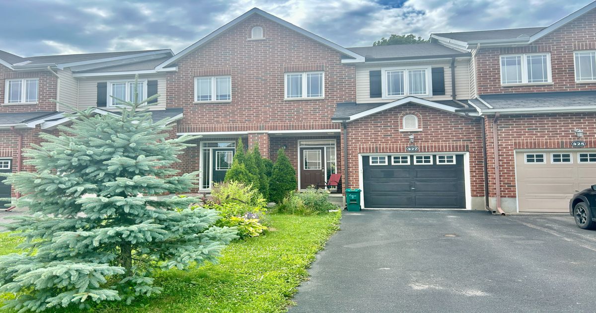 427 Celtic Ridge Crescent Kanata