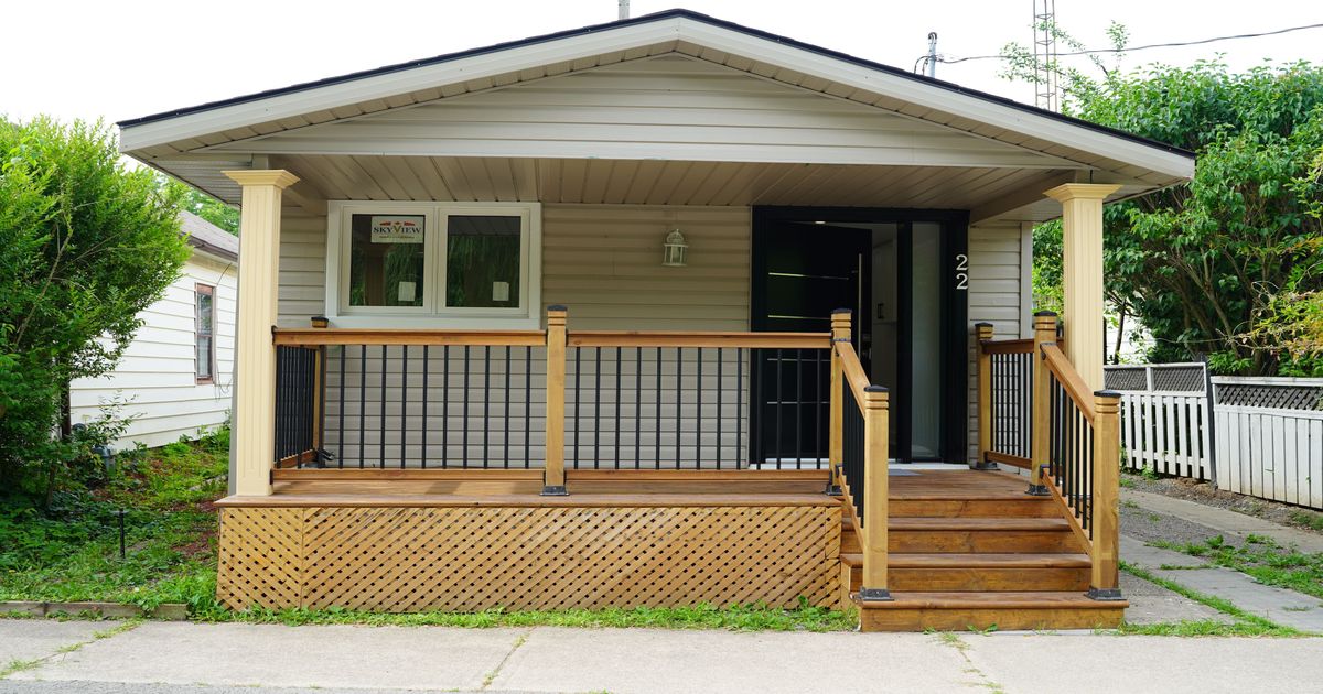 22 Shickluna Street St. Catharines
