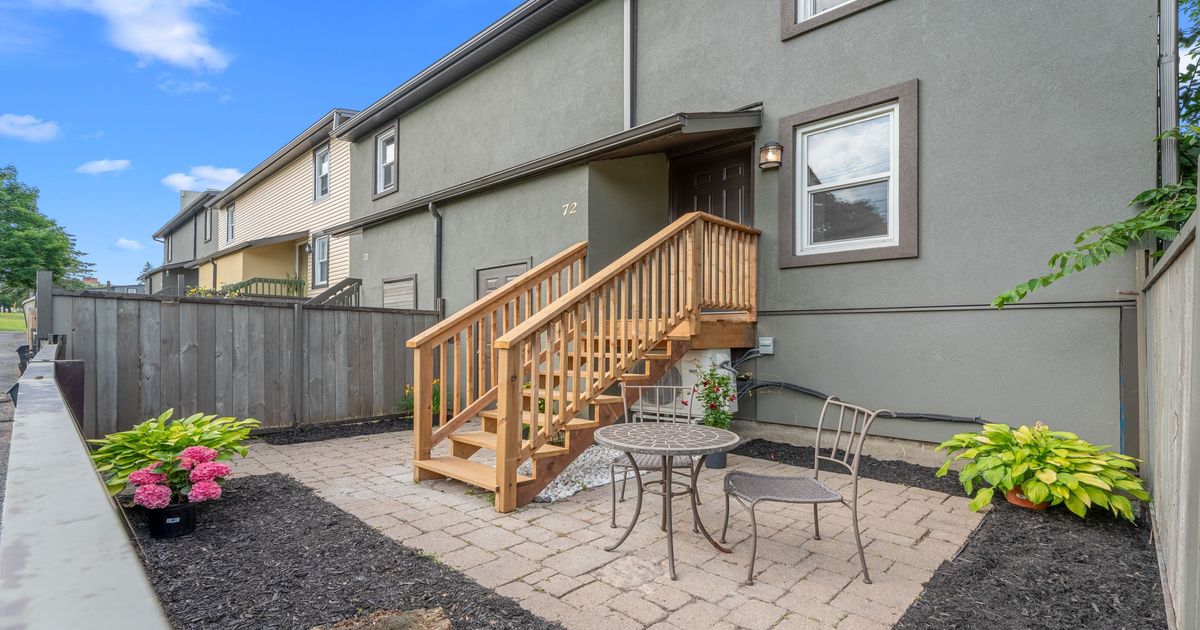 1250 Mcwatters Road Parkway Park - Queensway Terrace S and Area