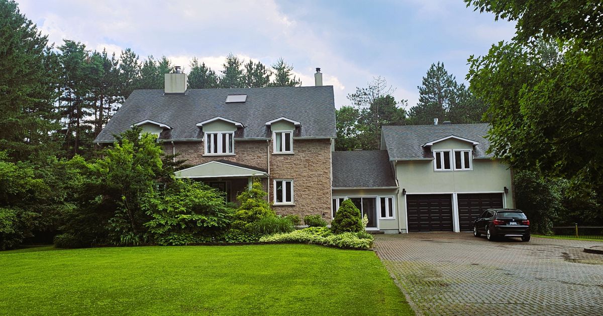 1390 Lough Drive Orleans - Cumberland and Area