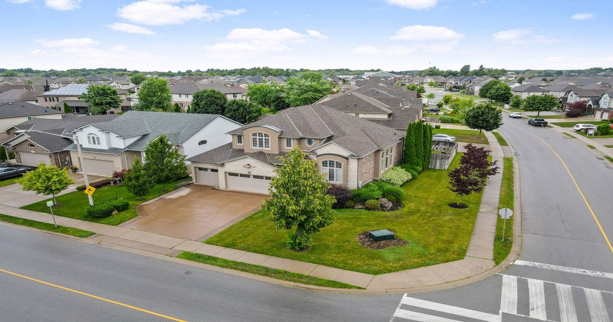 8535 Forestview Boulevard Niagara Falls