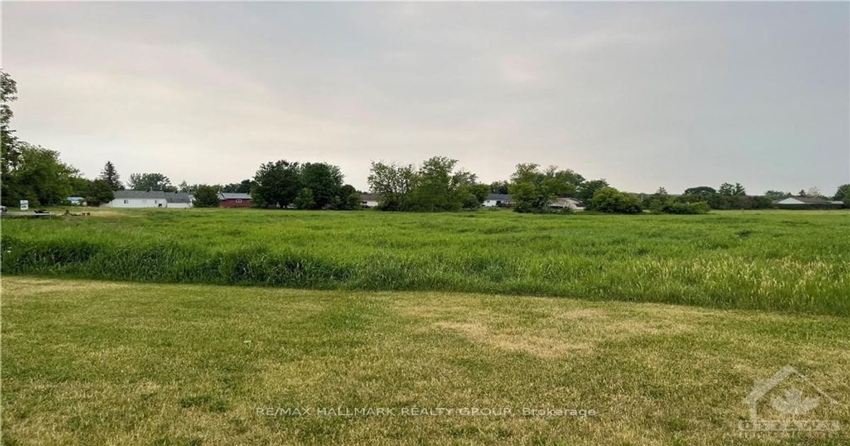 3748 CHAMPLAIN Street Clarence-Rockland