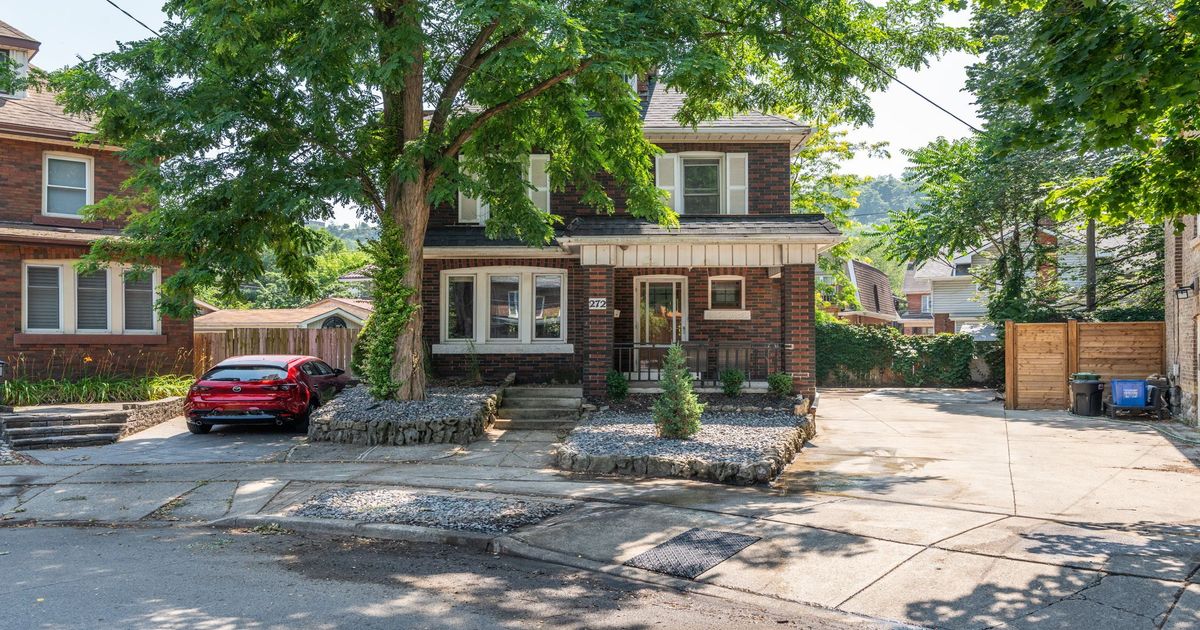 272 Stinson Crescent Hamilton