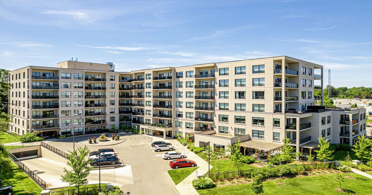 1200 Commissioners Road W London South