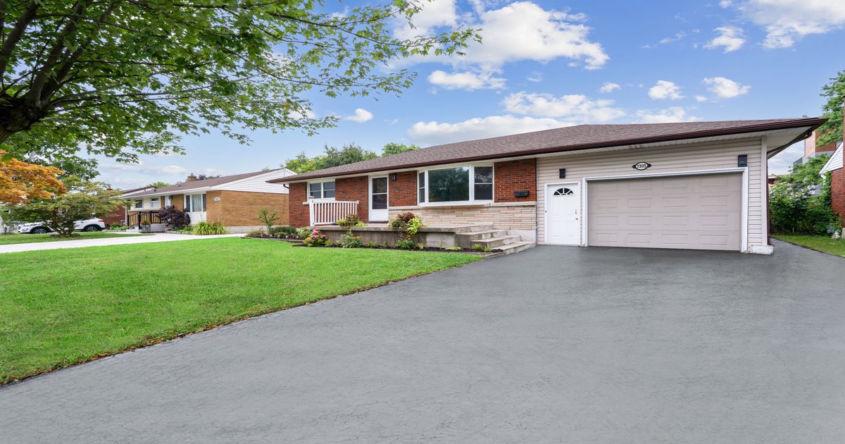 7305 MERRITT Avenue Niagara Falls