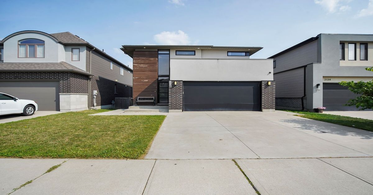 2138 Wateroak Drive London North
