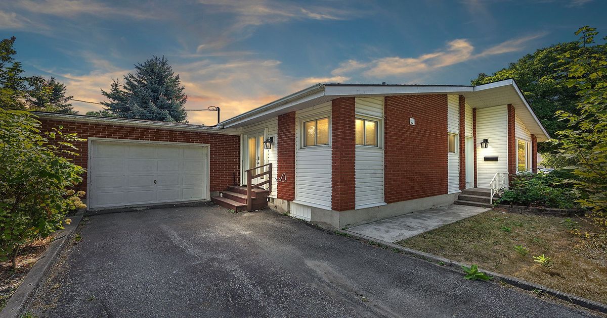 5 MICHAEL GRASS Crescent Kingston