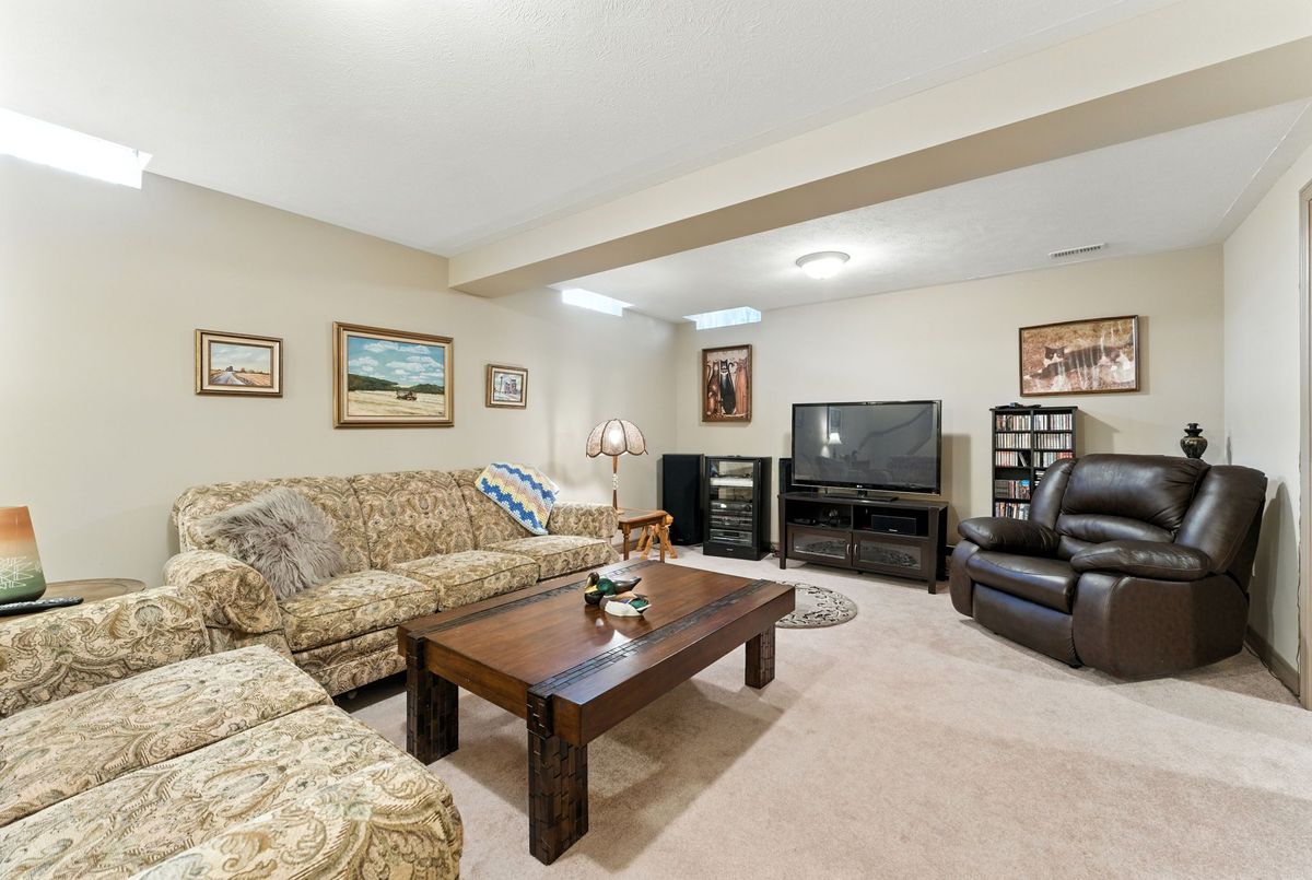 50 Upper Canada Drive Norfolk 50 Upper Canada Drive Norfolk