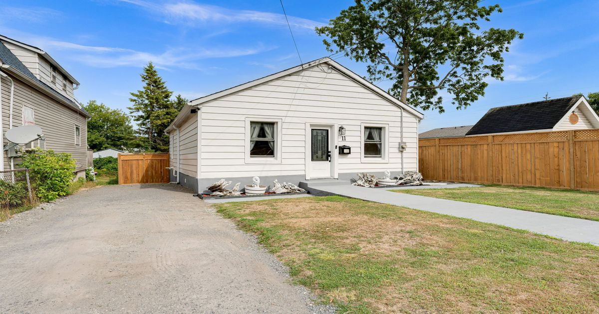 11 Kingscourt Avenue Kingston