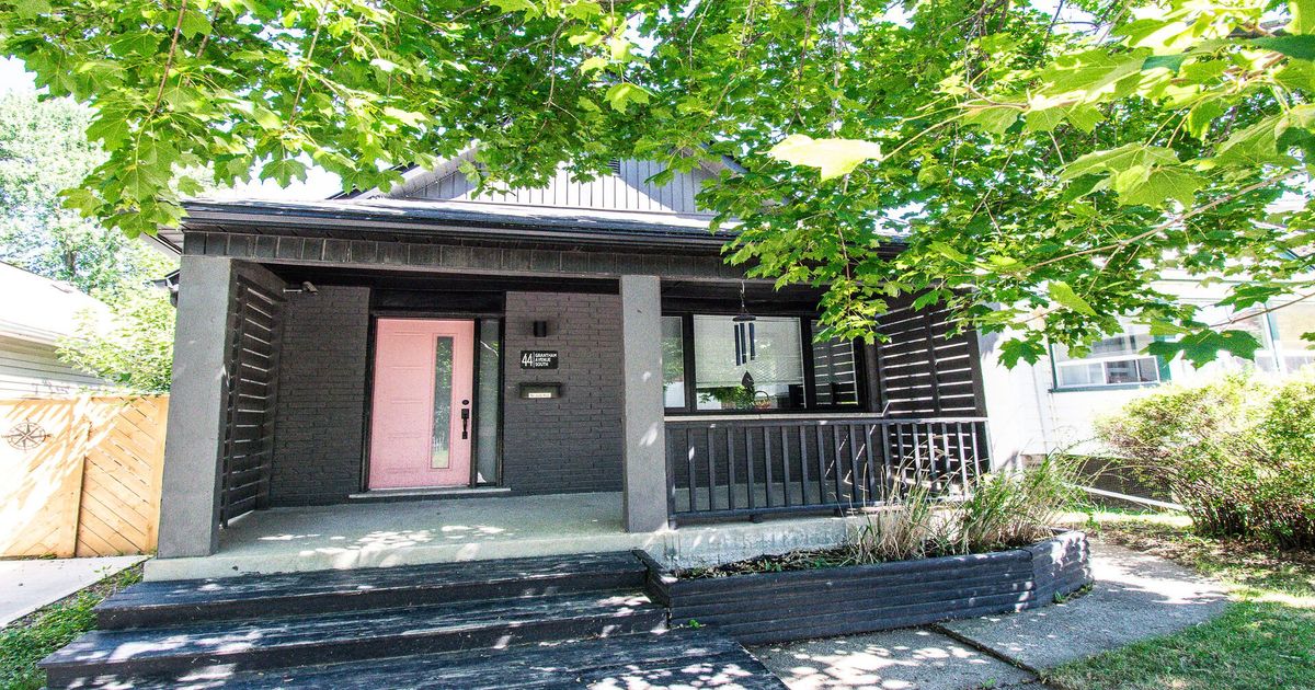44 Grantham Avenue S St. Catharines