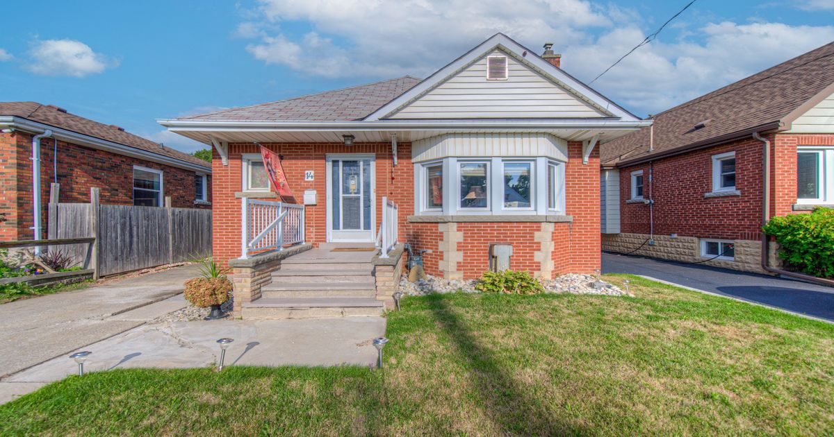 14 Barons Avenue S Hamilton