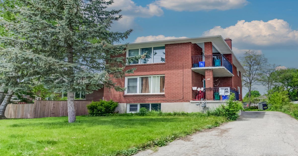 318 Erb Street Waterloo