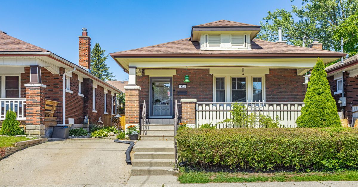 872 Lovett Street London East