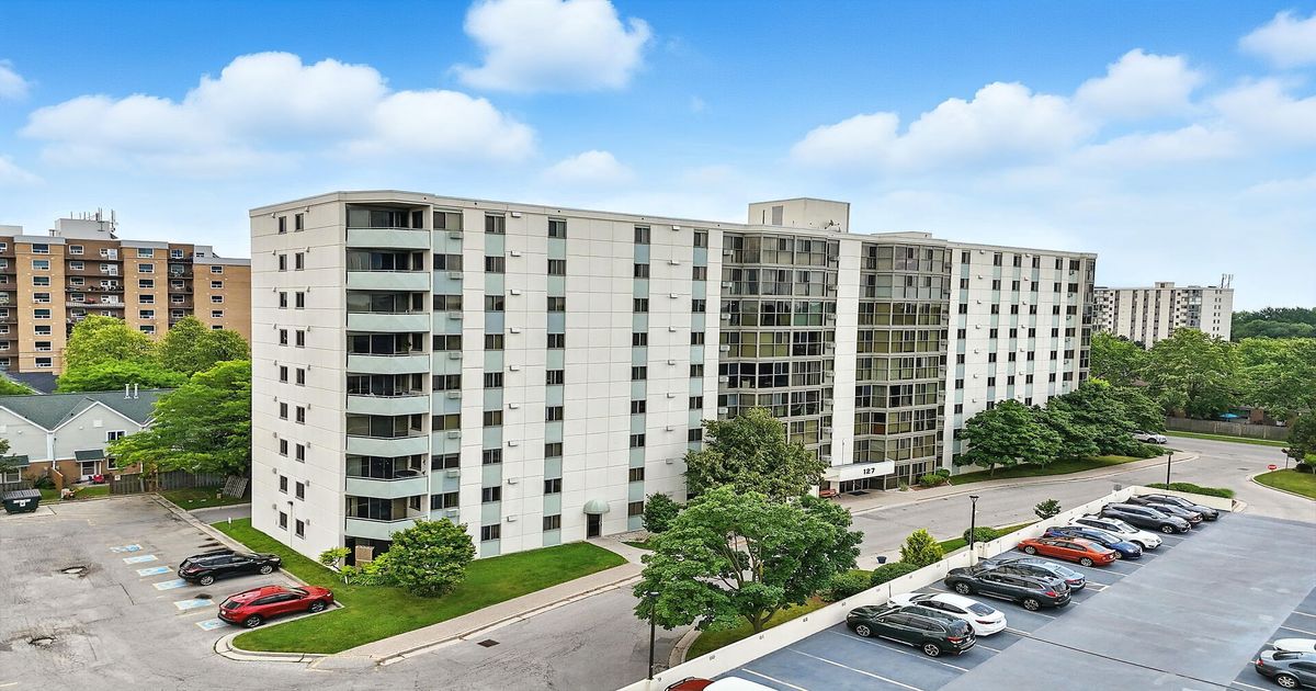 127 Belmont Drive London South