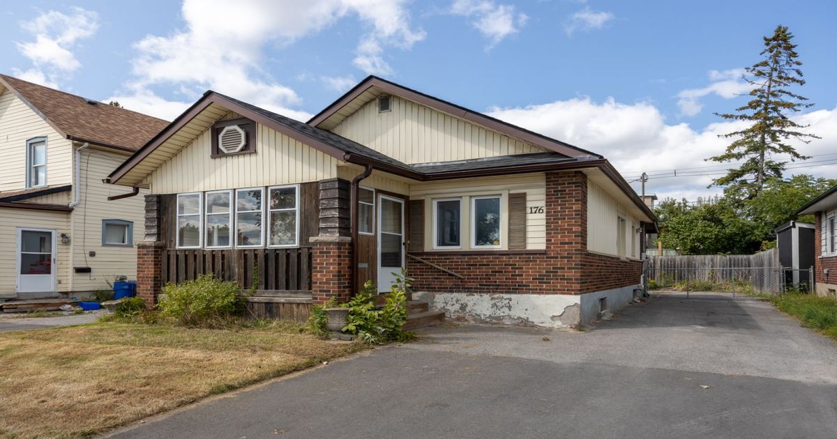 176 Lansdowne Street W Peterborough