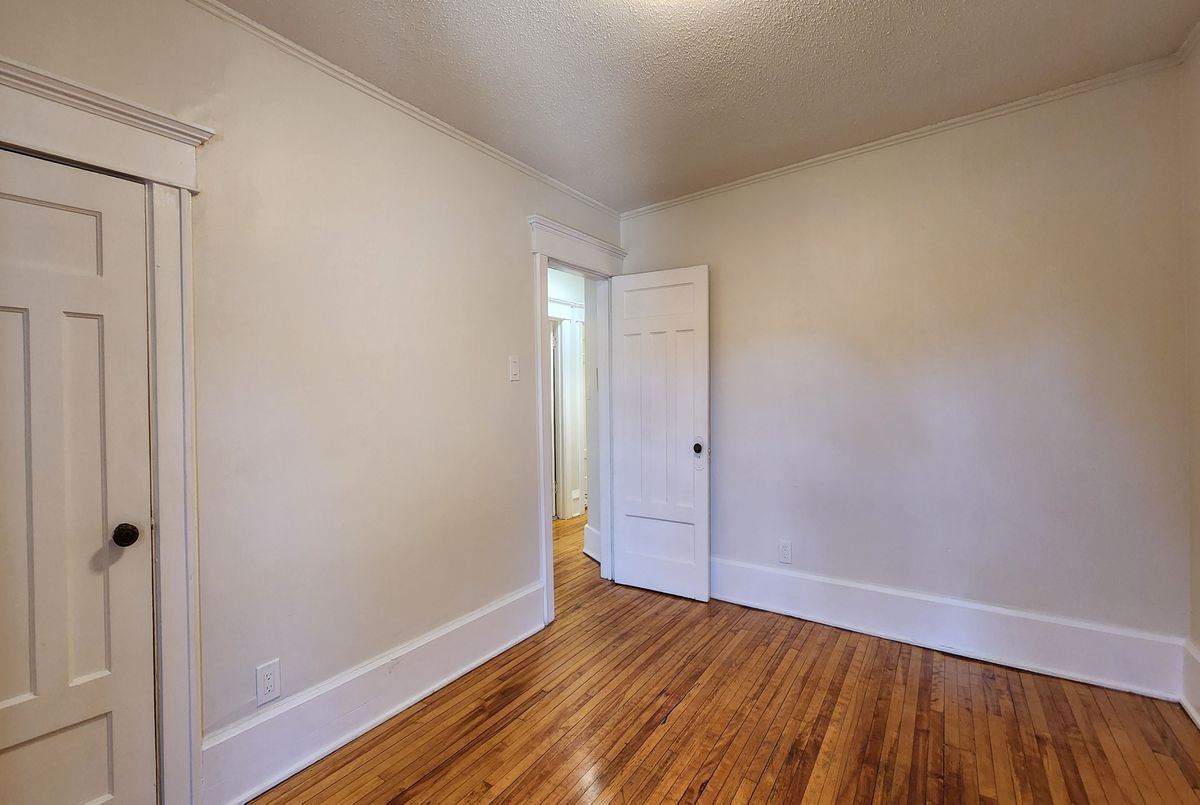 122 Fourth Avenue Glebe - Ottawa East and Area 122 Fourth Avenue Glebe - Ottawa East and Area