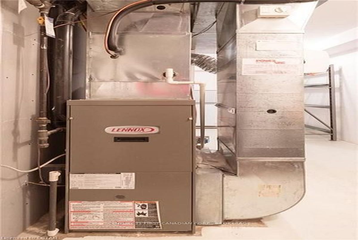 2016 Beaverbrook Avenue London North 2016 Beaverbrook Avenue London North