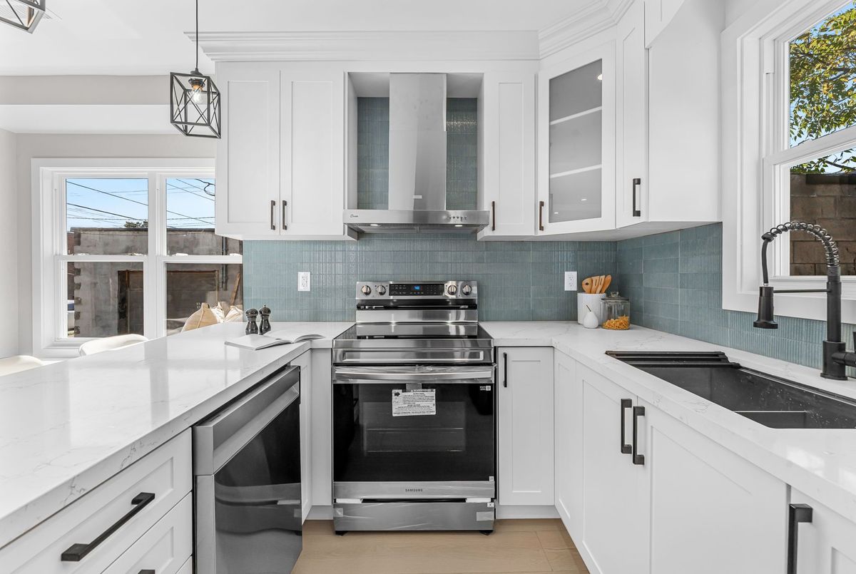 56 East 34th Street Hamilton 56 East 34th Street Hamilton