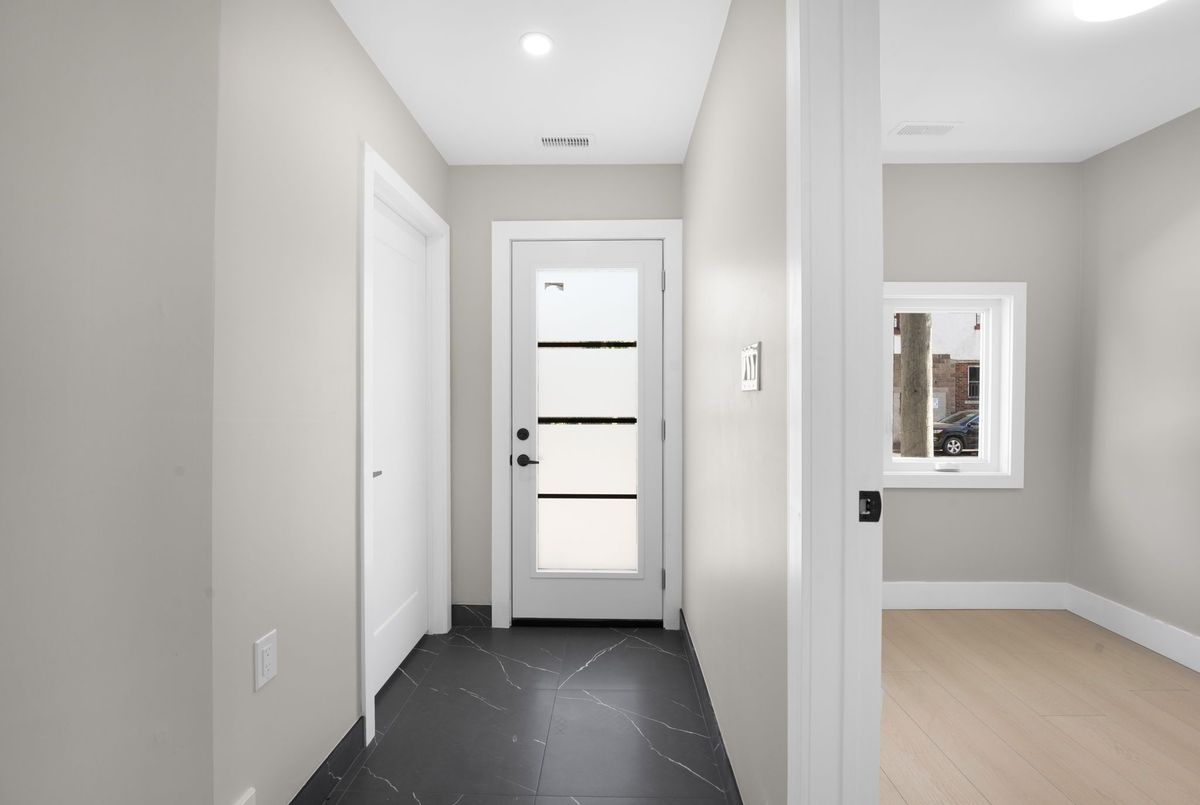 56 East 34th Street Hamilton 56 East 34th Street Hamilton