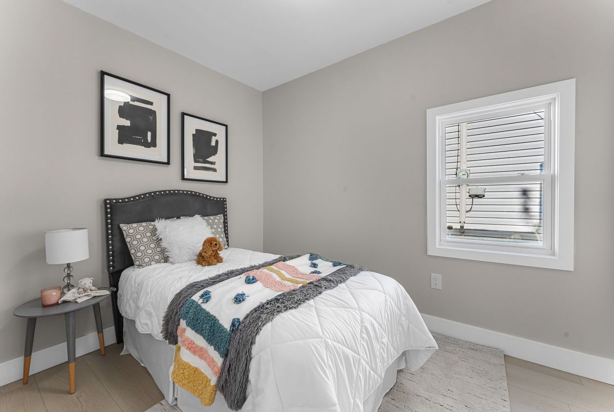 56 East 34th Street Hamilton 56 East 34th Street Hamilton