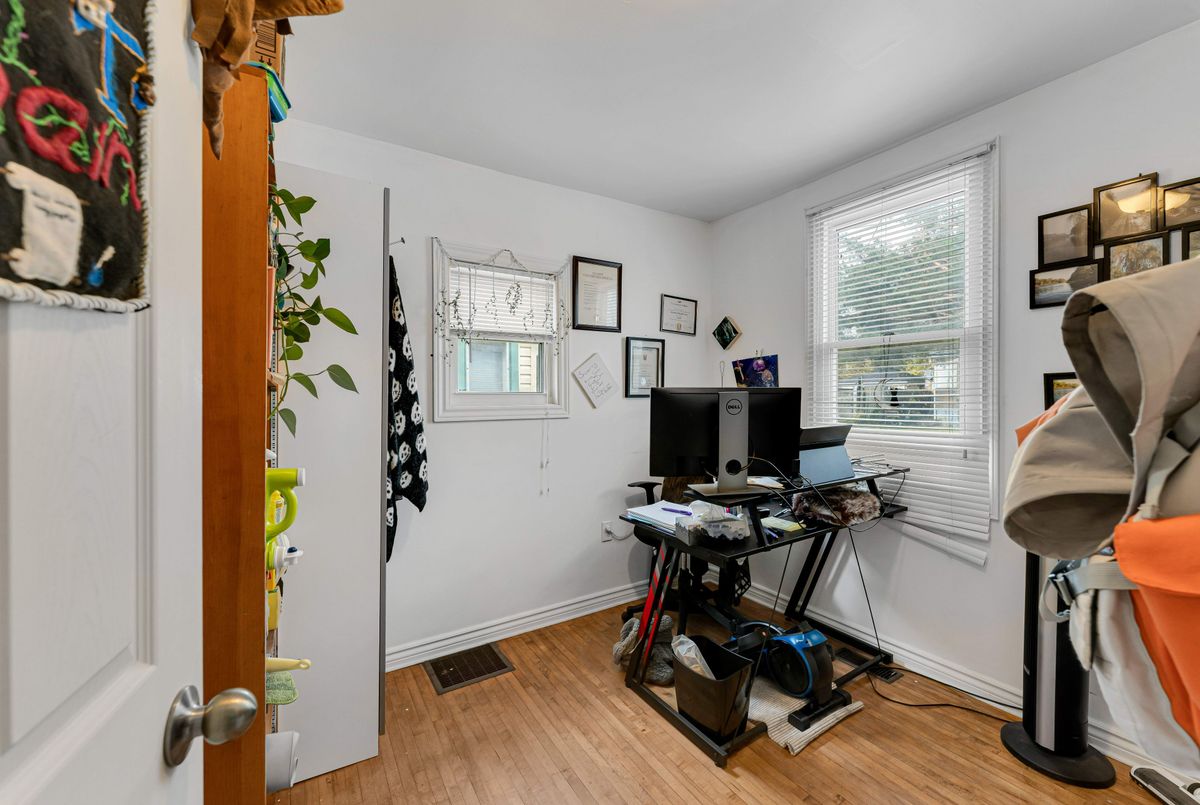 336 Elliott Avenue Kingston 336 Elliott Avenue Kingston