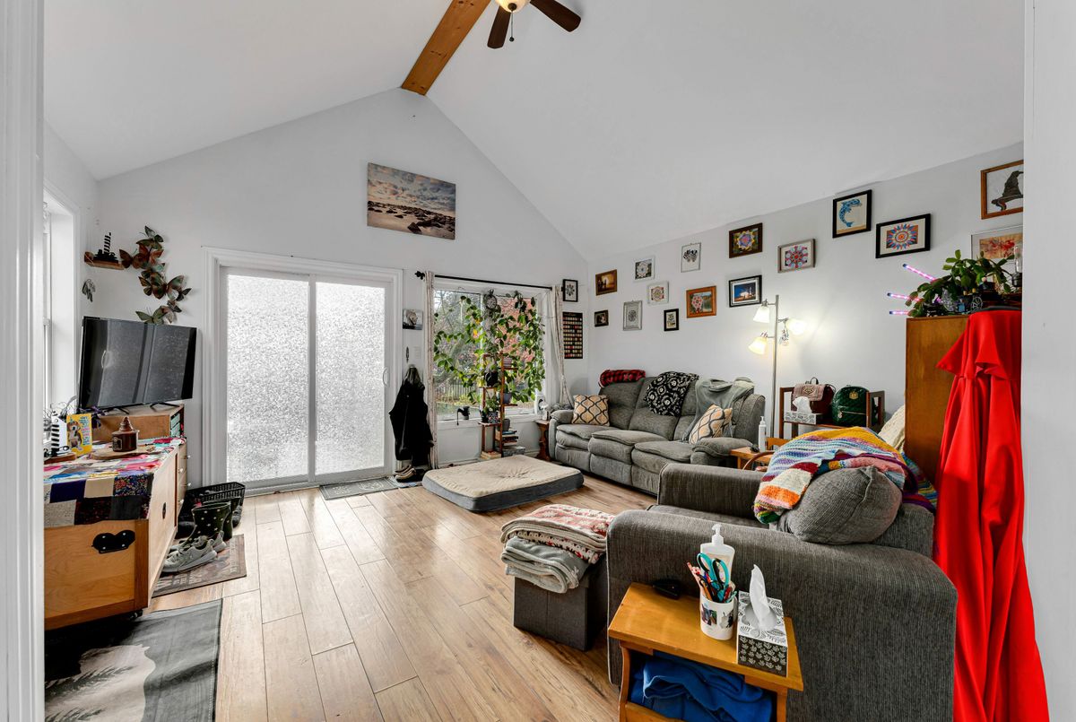 336 Elliott Avenue Kingston 336 Elliott Avenue Kingston