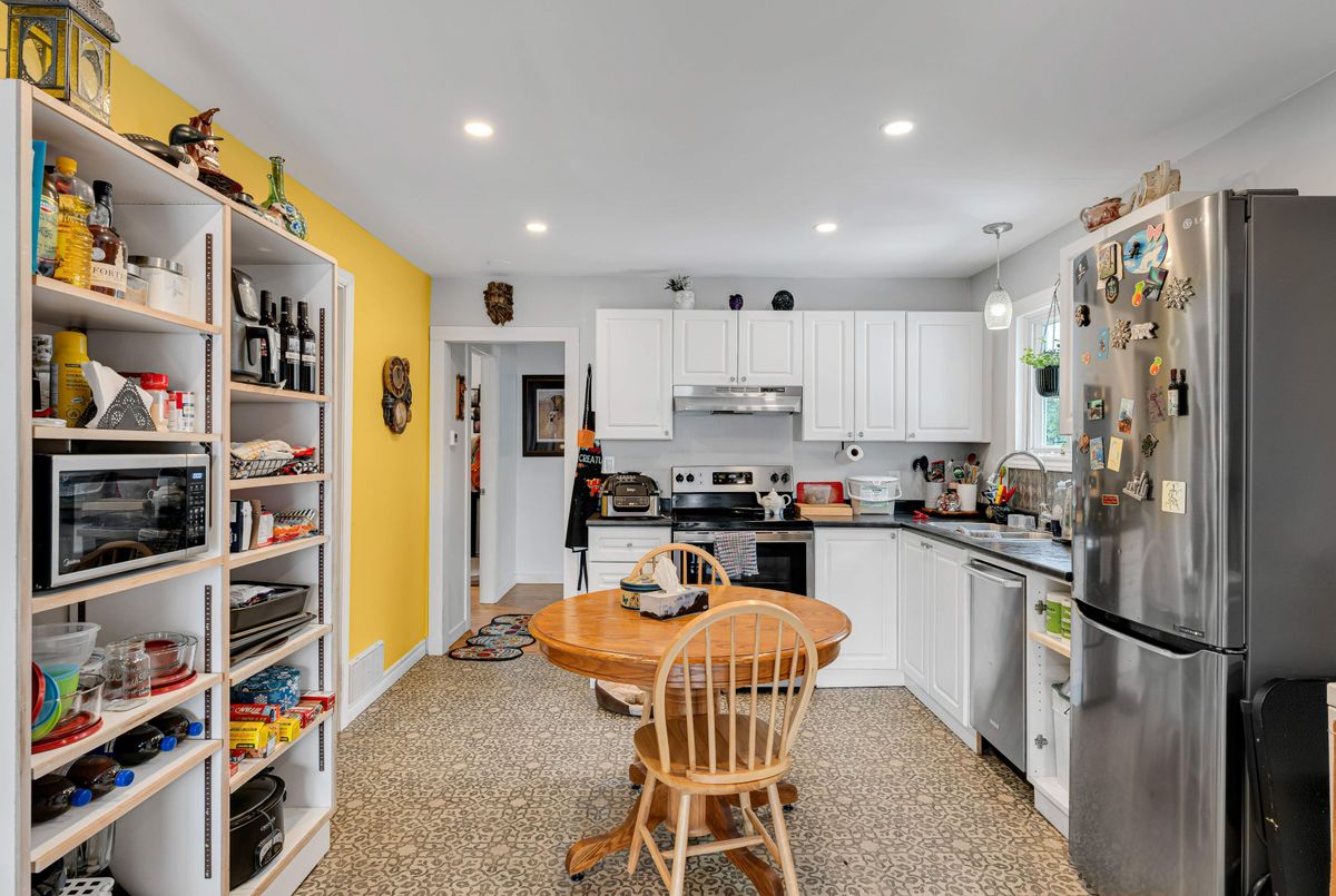 336 Elliott Avenue Kingston 336 Elliott Avenue Kingston