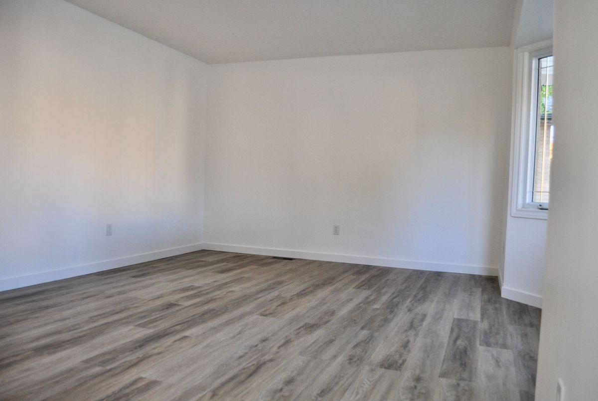 371 Speight Boulevard London East 371 Speight Boulevard London East