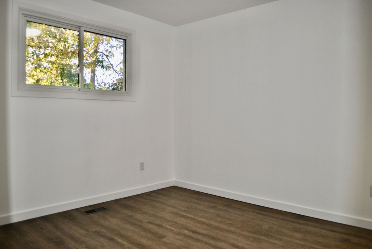 371 Speight Boulevard London East 371 Speight Boulevard London East