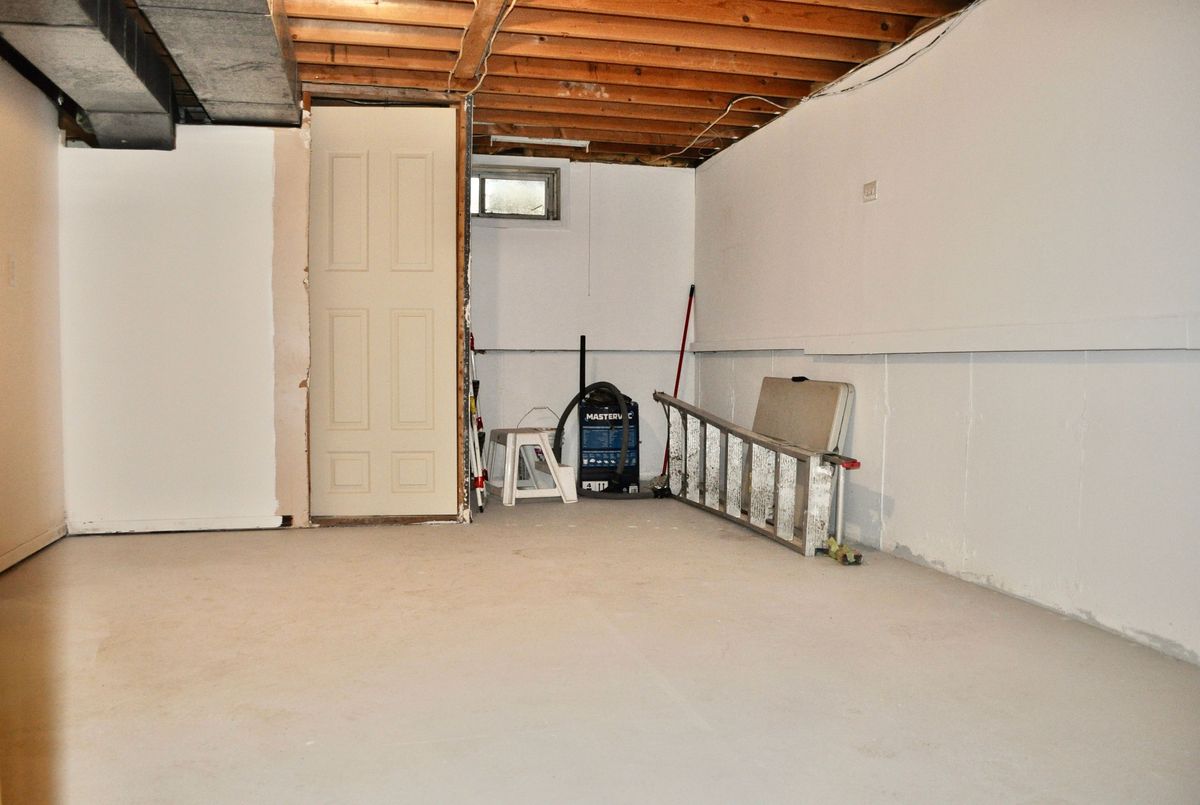 371 Speight Boulevard London East 371 Speight Boulevard London East