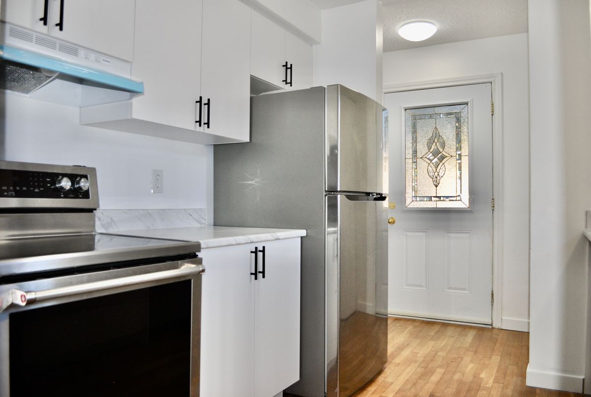 371 Speight Boulevard London East 371 Speight Boulevard London East