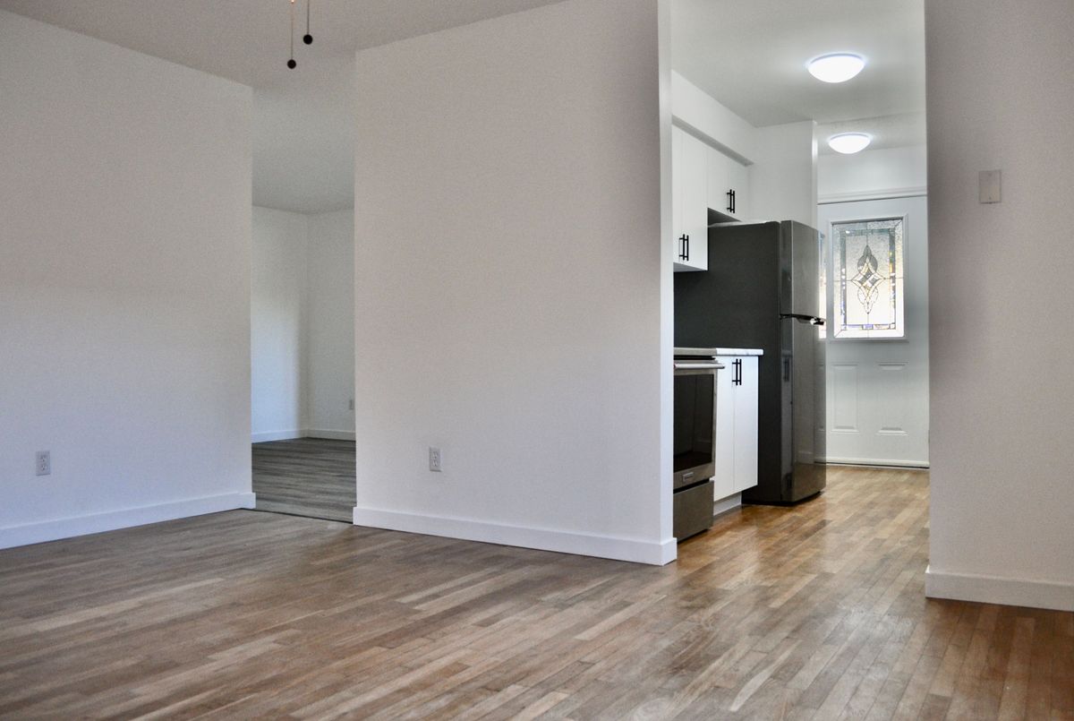 371 Speight Boulevard London East 371 Speight Boulevard London East