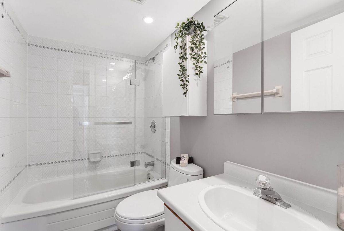 969 North River Road Overbrook - Castleheights and Area 969 North River Road Overbrook - Castleheights and Area