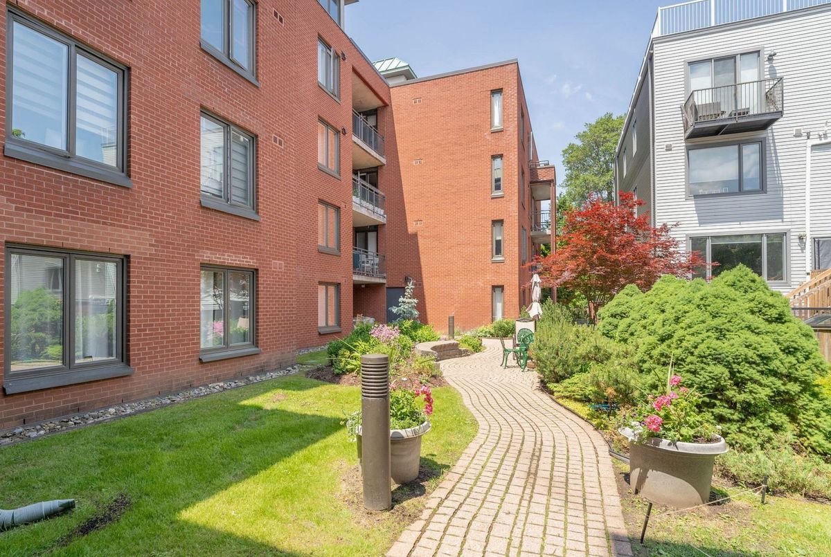 969 North River Road Overbrook - Castleheights and Area 969 North River Road Overbrook - Castleheights and Area