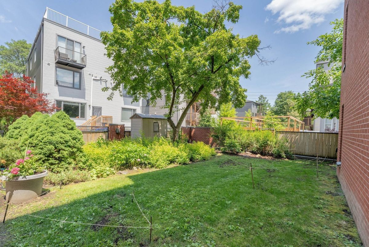 969 North River Road Overbrook - Castleheights and Area 969 North River Road Overbrook - Castleheights and Area