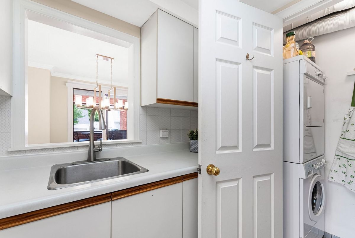 969 North River Road Overbrook - Castleheights and Area 969 North River Road Overbrook - Castleheights and Area