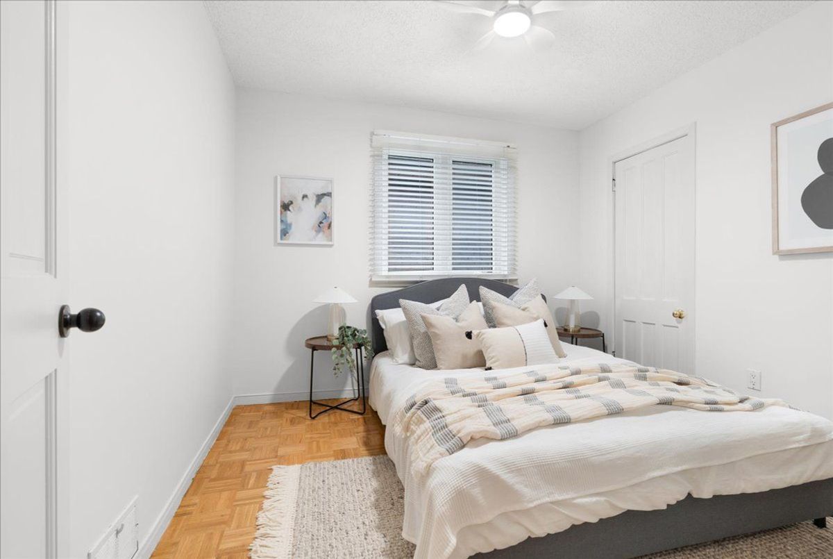 336 Emerald Street N Hamilton 336 Emerald Street N Hamilton