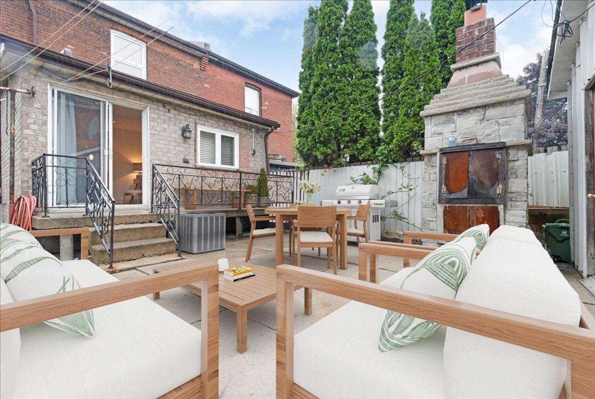 336 Emerald Street N Hamilton 336 Emerald Street N Hamilton