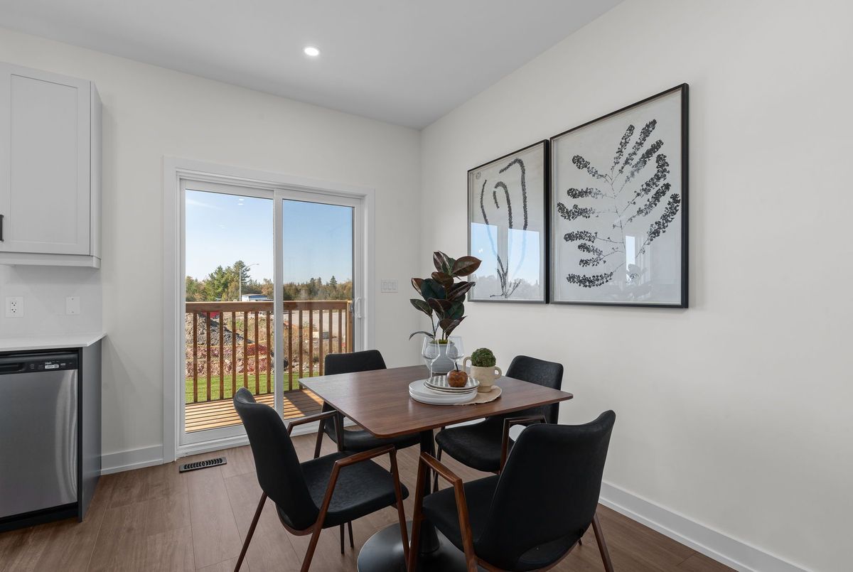 112 Creighton Drive Loyalist 112 Creighton Drive Loyalist